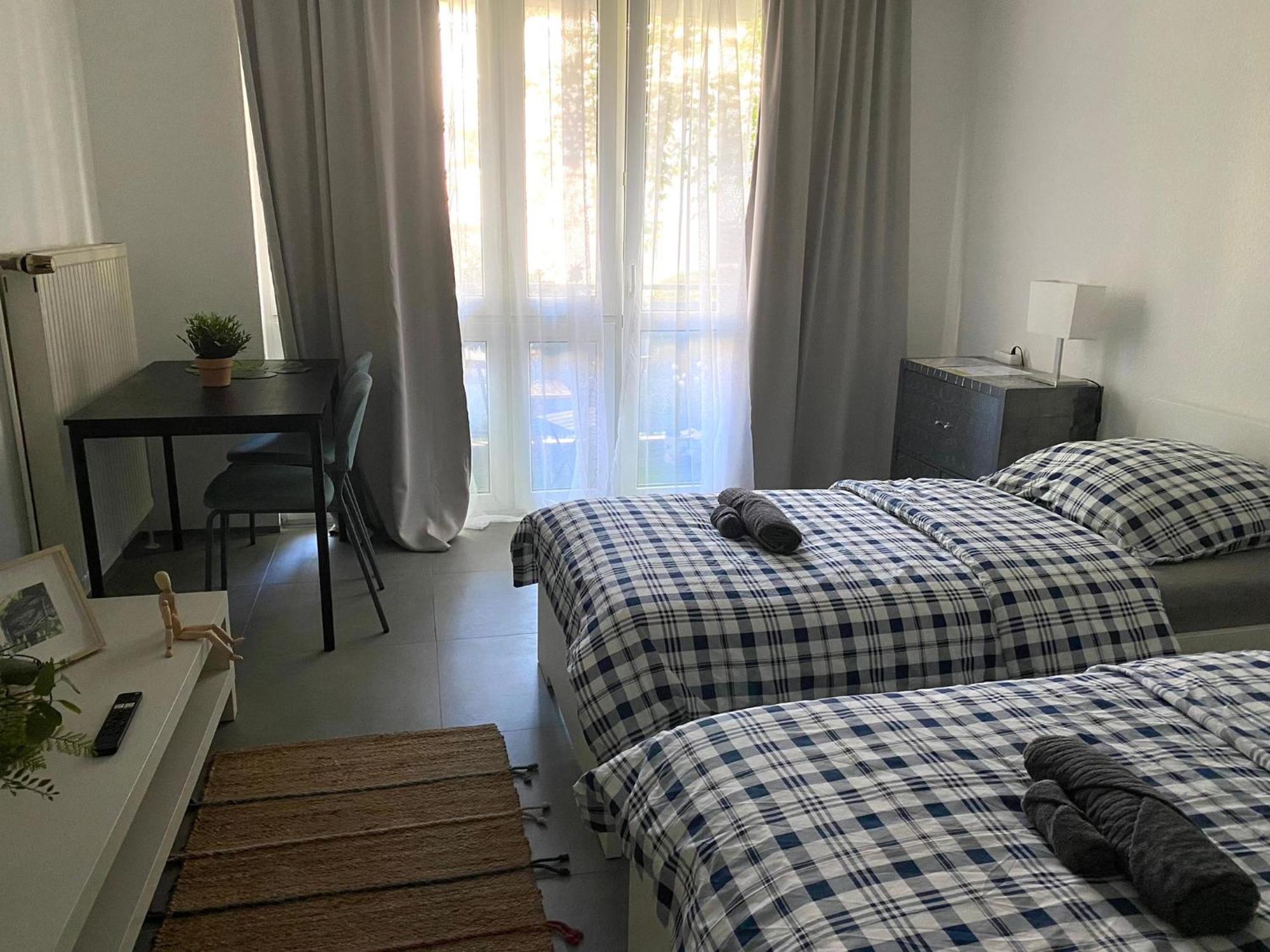 Sweet Home Apartment Hannover West - Contactless Check-In Exterior photo